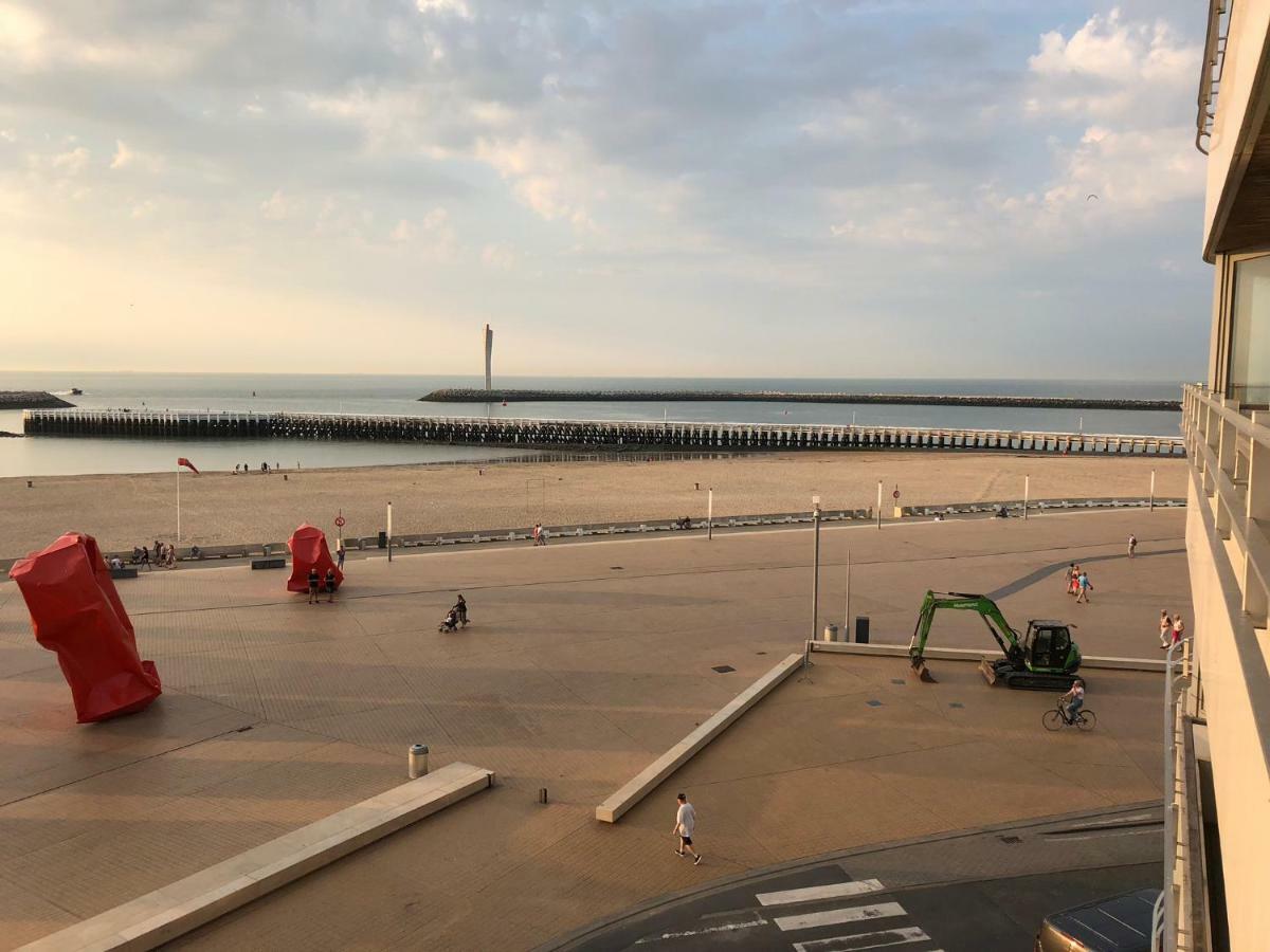 Panoramic View On Beach, Ships, Sea - Place To Be Остенде Екстериор снимка